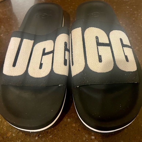 UGG Sandals - Picture 2 of 2